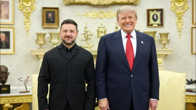 Trump diz que EUA continuam a partilhar informações, Zelensky nega