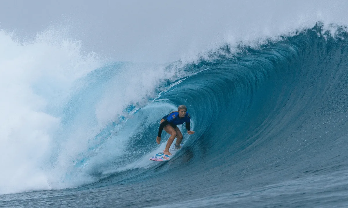 Semifinais femininas são definidas na etapa de Teahupo’o