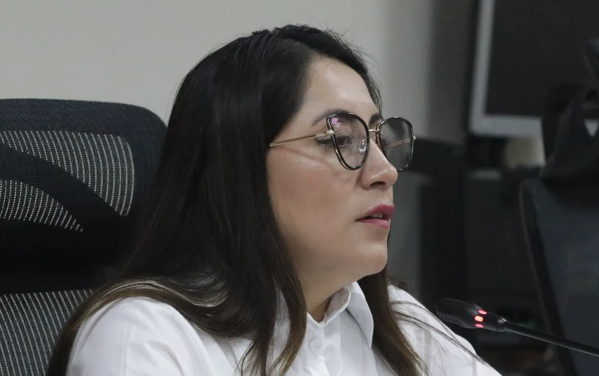 Kelly Portalatino no querría hacerse cargo de los gastos tras atropellar a ciclista, según la madre del agraviado: “No ha asumido con nada”