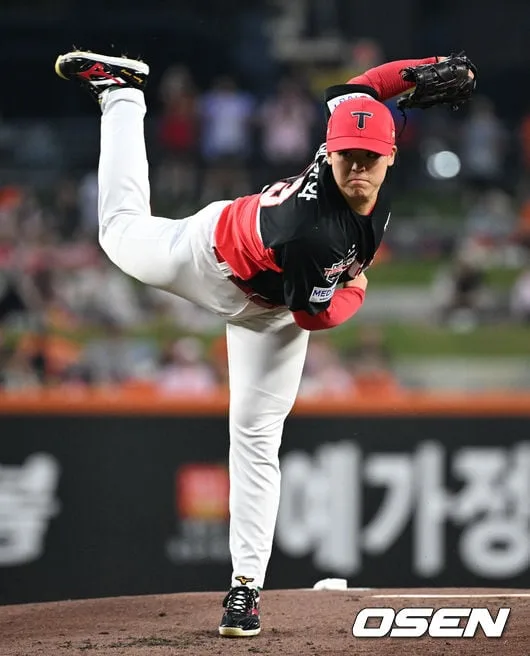 [사진]시라카와 'KIA 승리를 향해'