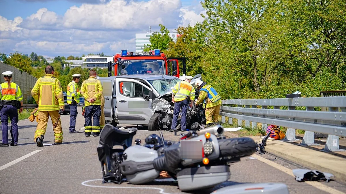 Unfall: Motorradfahrer schwer verletzt – Unfallhergang noch unklar