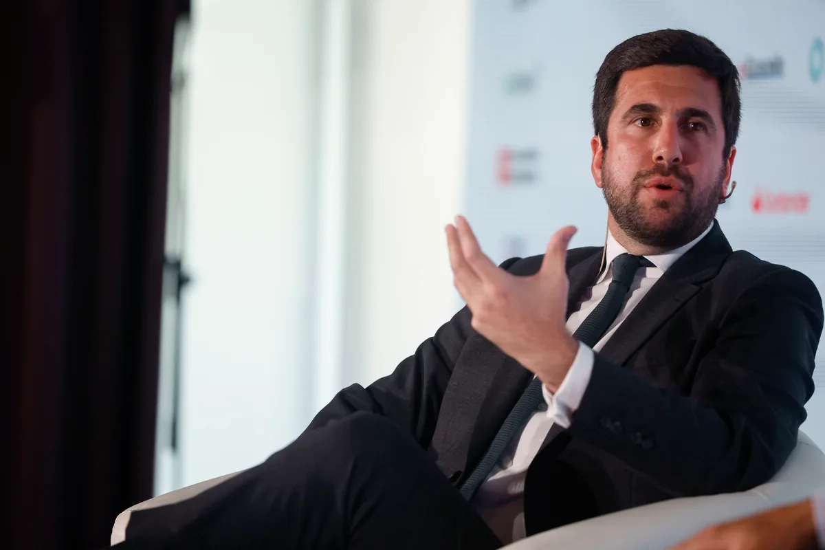 Enrique Riquelme, presidente de Cox y rival de Florentino Pérez en el Real Madrid, inicia los trámites para trasladar su patrimonio a Panamá