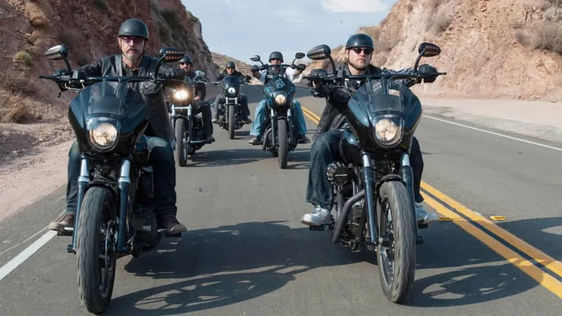 Les acteurs de "Sons of Anarchy" vont se retrouver pour "Legends", une série dérivée au synopsis surprenant