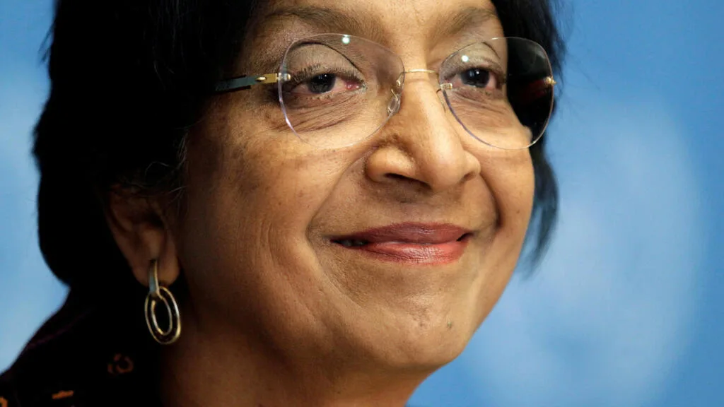 Le Nobel de la paix à la Navi Pillay, une vie de combat contre les atrocités