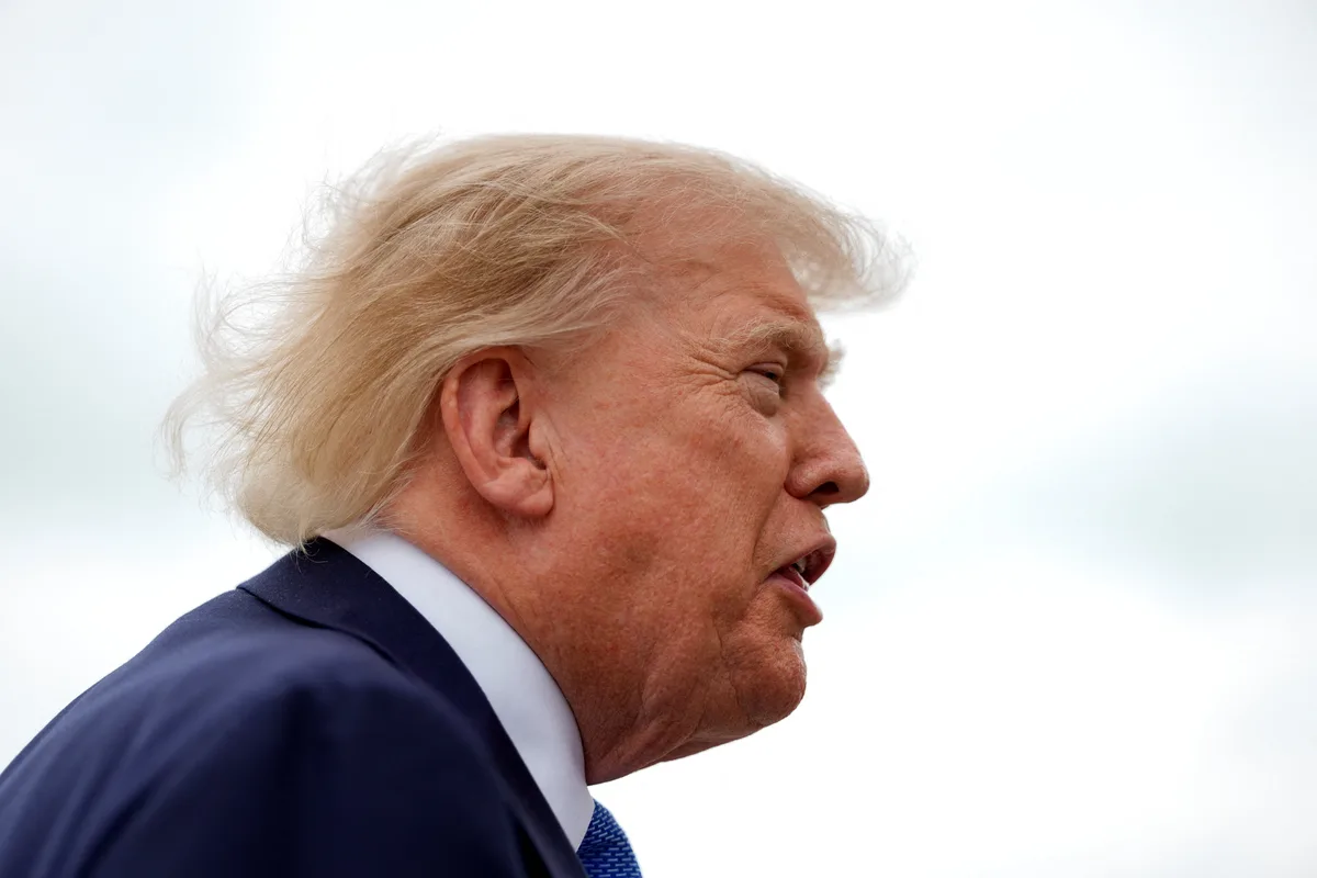 Aprovação de Trump bate recorde negativo e chega a 33%, diz pesquisa; 64% desaprovam