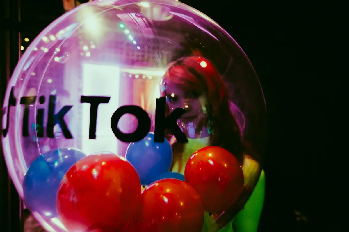TikTok remove mais de 2 milhões de contas no Brasil suspeitas de serem de menores de 13 anos