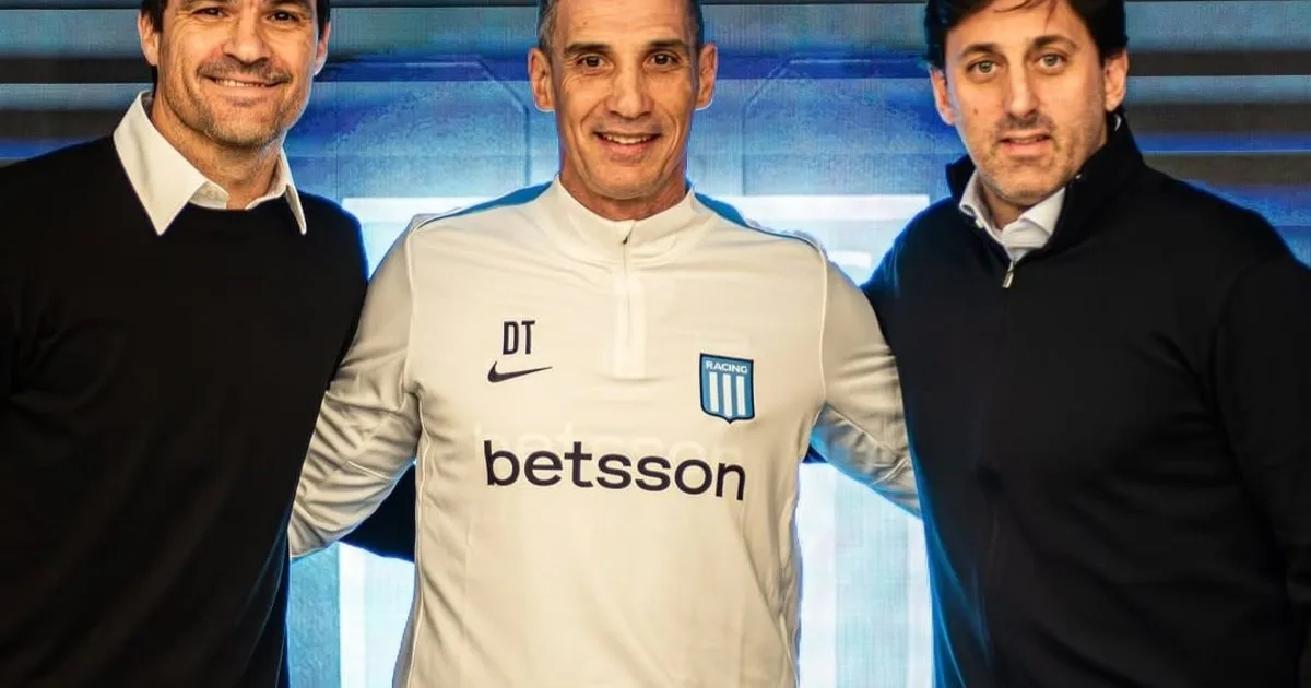 Racing en crisis: reunión clave con Vojvoda para definir su futuro