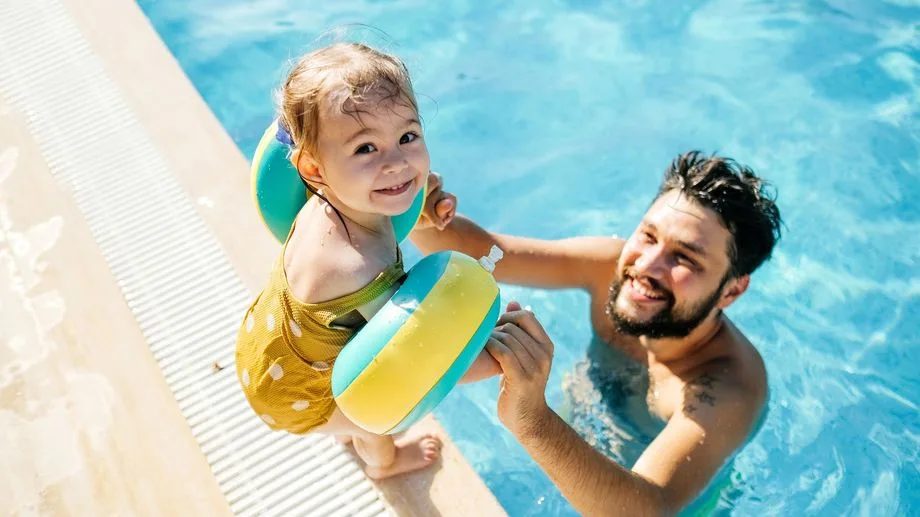 Piscine et spa : les bons réflexes de sécurité qui peuvent sauver une vie