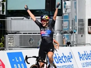 Cyclisme. Victoires et podium aux championnats d’Europe : Juliette Berthet, une fin de saison qui chasse les doutes