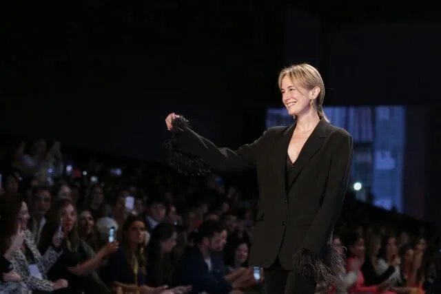 Silvia Tcherassi fue premiada en España: recibió en Madrid el Premio Influencia Hispana de Moda