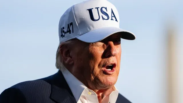 Trump planeia nova taxa para vistos de trabalhadores qualificados