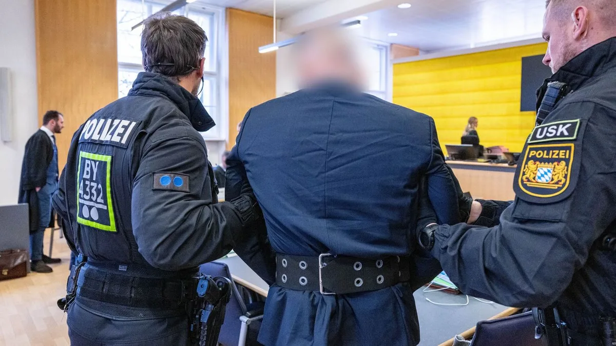 Polizei im Dienst der Justiz: Gefangenentransporte belasten Polizei – Lösung per Video?