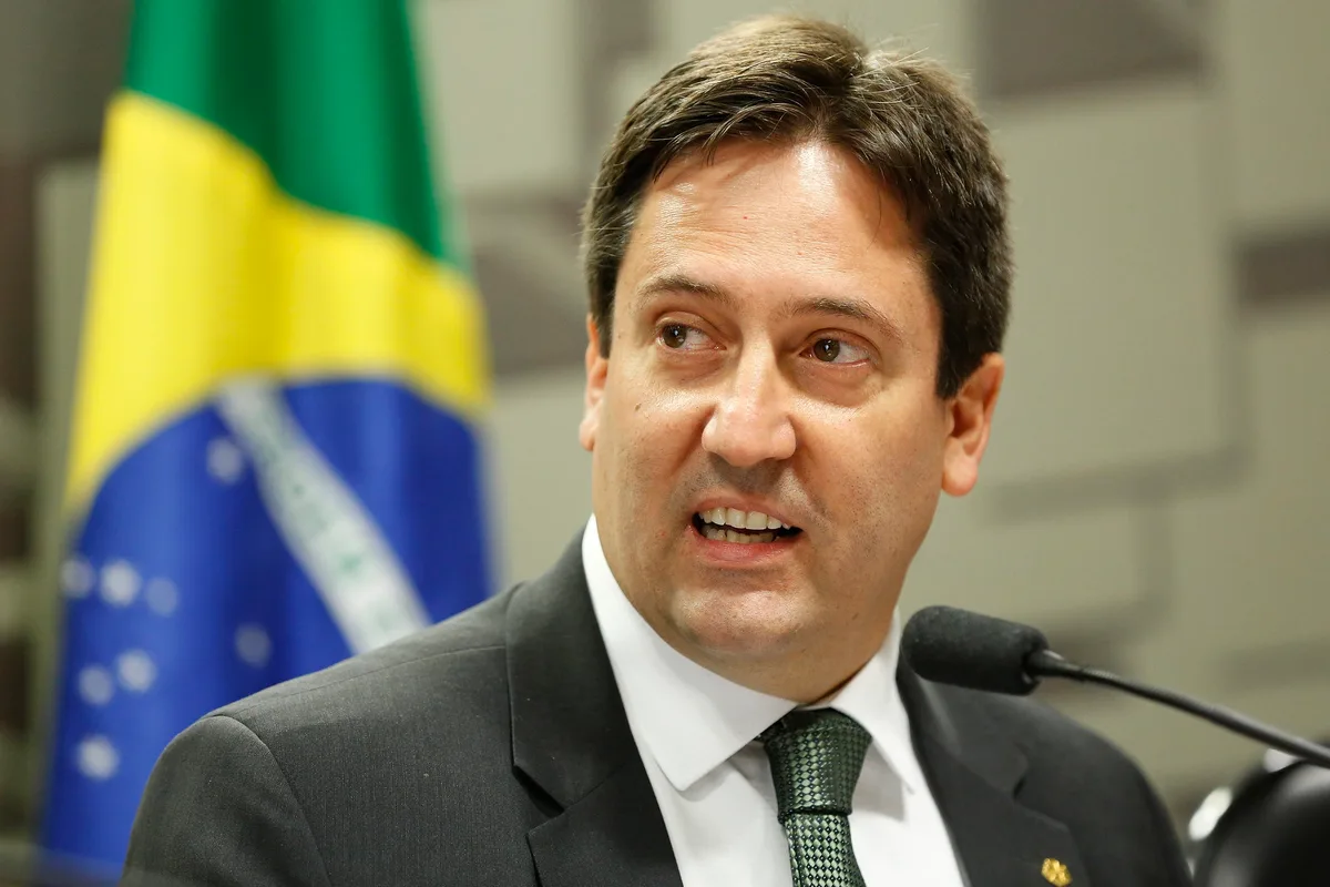 Vorcaro gastou US$ 38 mil com concierge de ex-diretor da BC na Disney