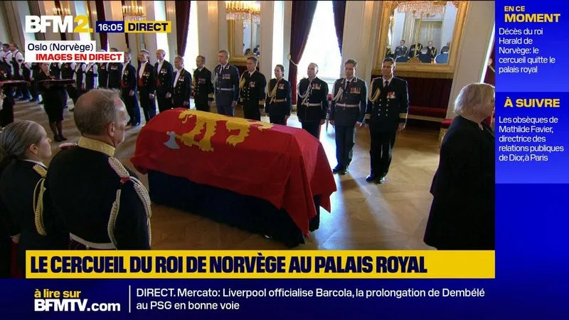 Le cercueil du roi Harald V de Norvège quitte le palais royal d'Oslo