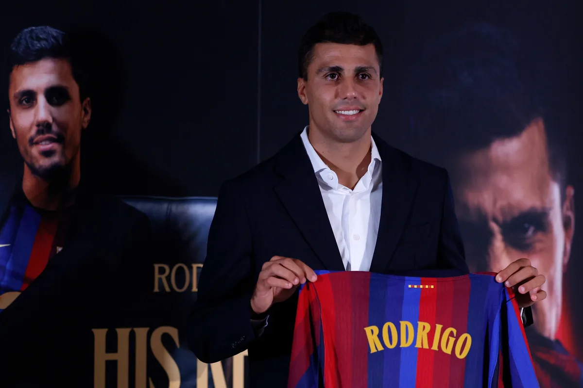 El sudoku del centro del campo del Barça: Ocho nombres para tres puestos