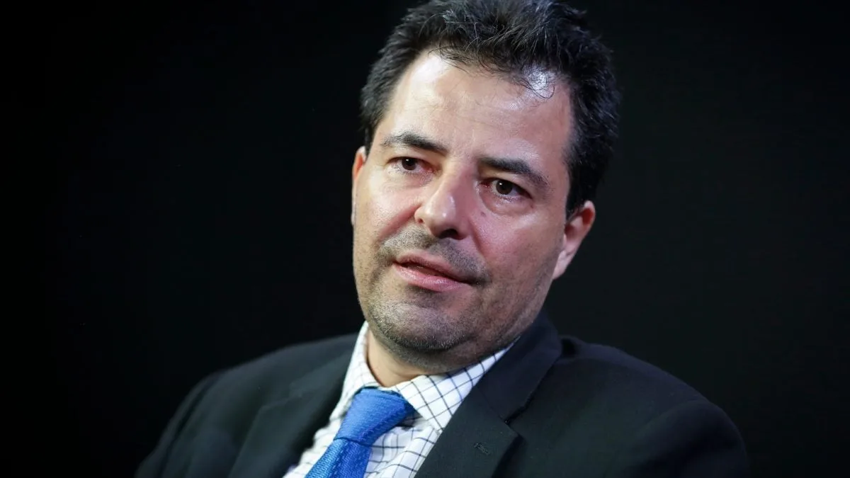 Coordenador de Flávio critica plano de Lula de recomprar títulos públicos