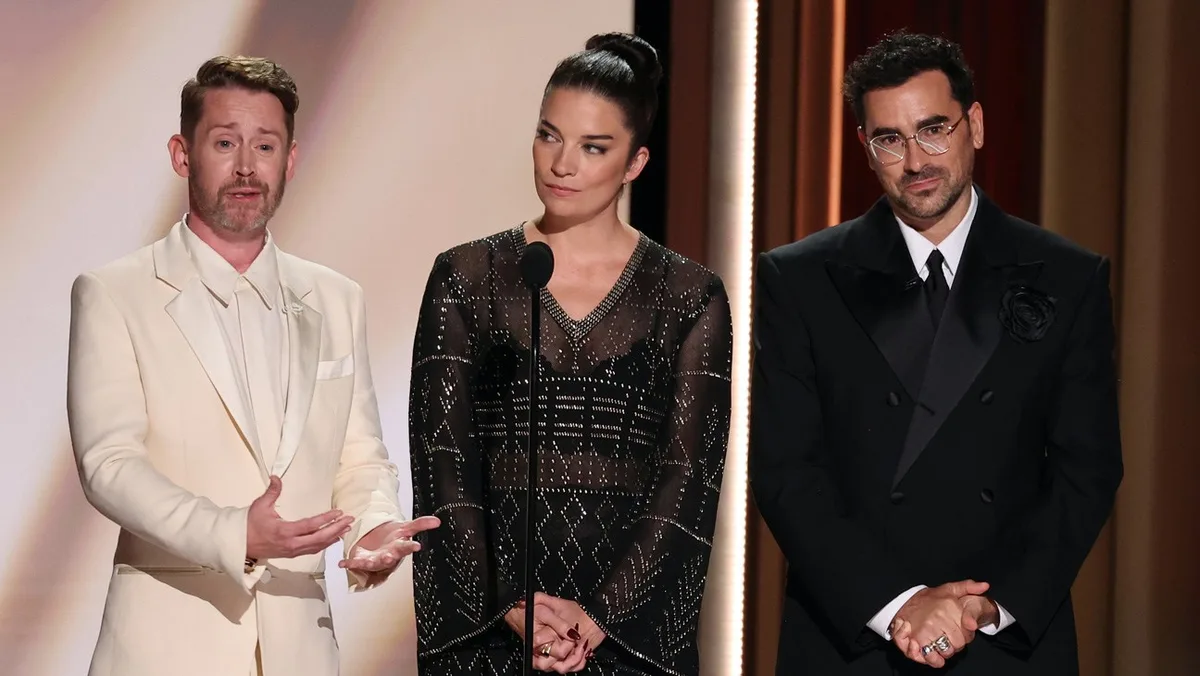Macaulay Culkin, Annie Murphy and Dan Levy Pay Tribute to Catherine O’Hara at Emmys: “She Was Our Mom”