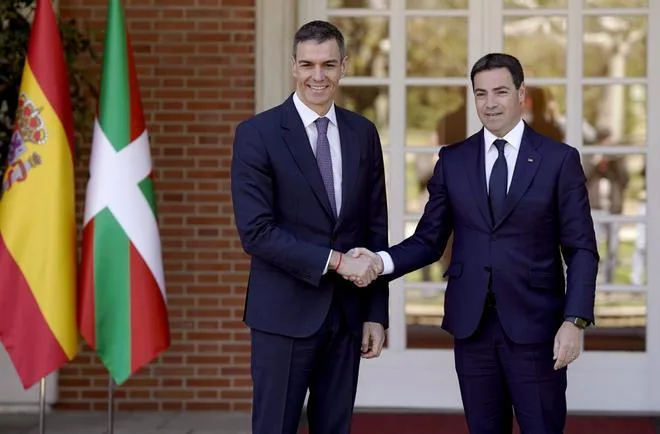 El Gobierno negocia el último paquete de transferencias de competencias a Euskadi en la legislatura