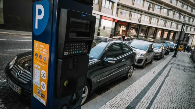 Porto apresenta até ao final do ano "nova política" de estacionamento