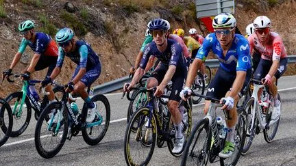Eddie Dunbar s'impose en costaud lors de la 19e étape de la Vuelta, Enric Mas contrôle et se rapproche de la victoire finale