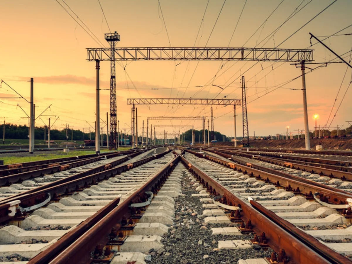 Transnet asks Treasury for R26bn to refurbish rail network