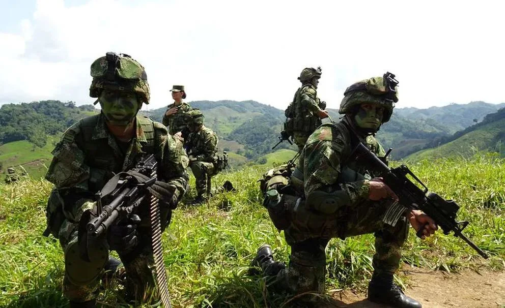 Combates entre el Ejército y las disidencias en Tuluá, Valle del Cauca, dejaron un soldado muerto y un suboficial herido