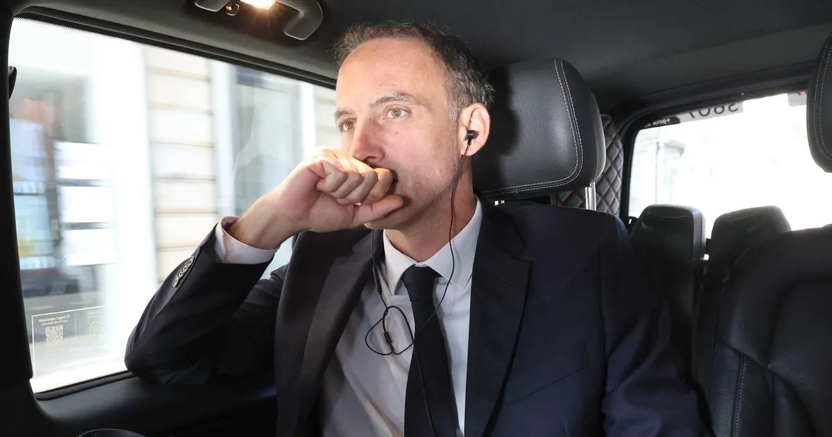 Macronistes repentis, opposants à Olivier Faure, écologistes anti-Tondelier… Qui sont vraiment les soutiens de Glucksmann ?