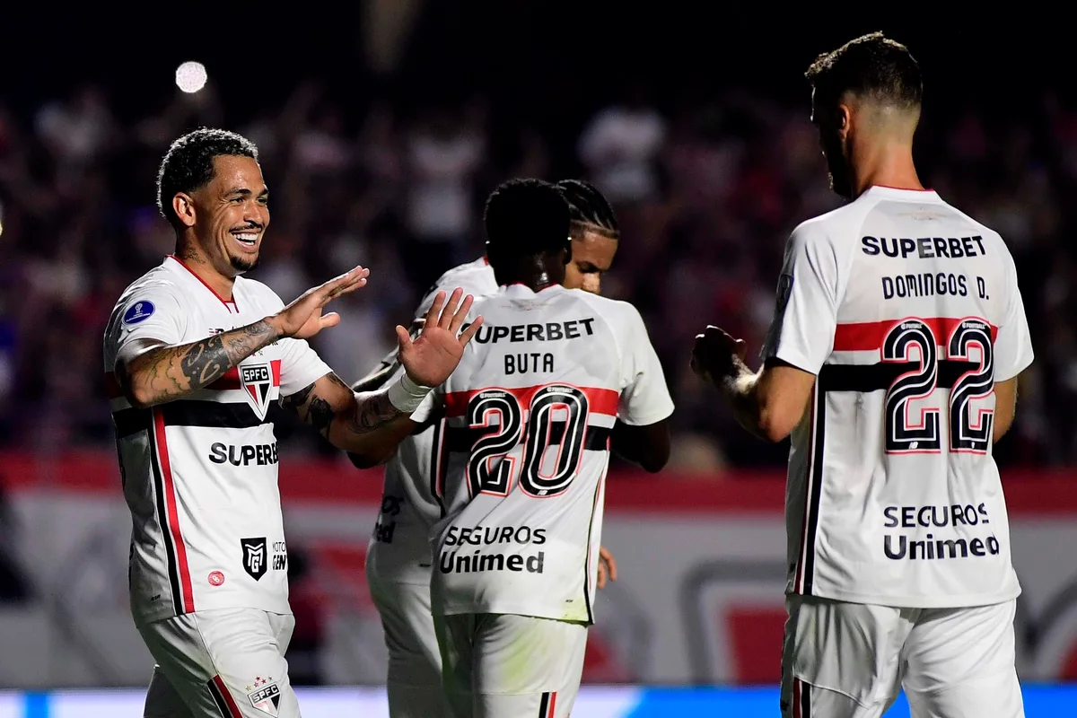 Atuações do São Paulo: Luciano, Calleri e Sabino decidem a classificação; dê suas notas