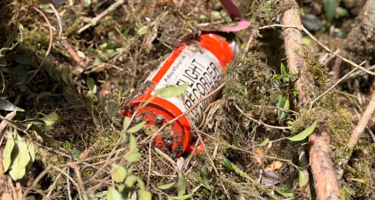 Cenipa recupera caixa-preta de helicóptero que desapareceu com Rick em SC