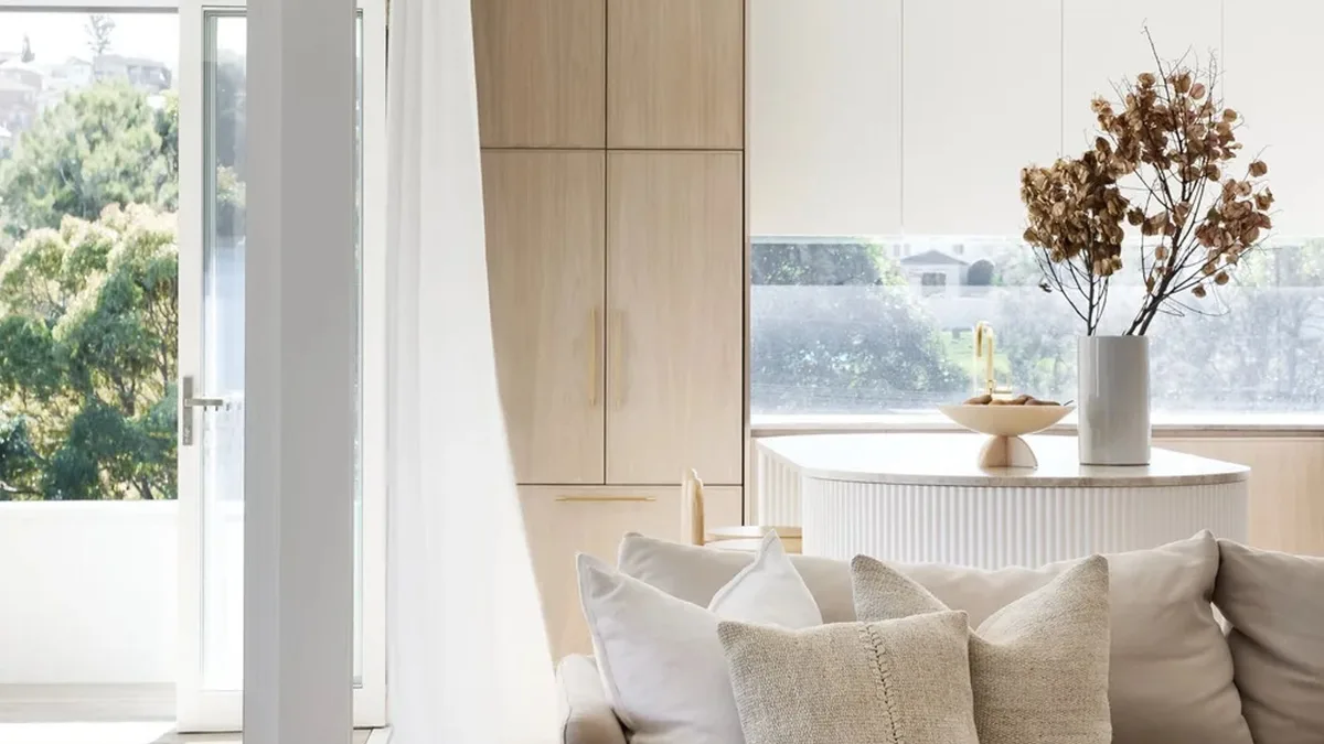 ¿Está tu casa bien diseñada acústicamente? Los errores de decoración que provocan ecos y cómo solucionarlos