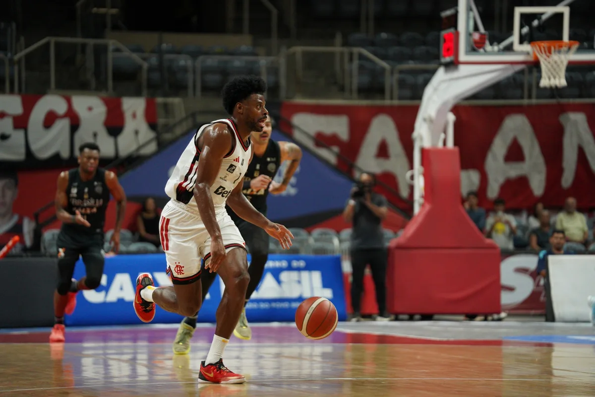 Sesi Franca oficializa contratação do ala Gui Deodato para NBB e BCLA