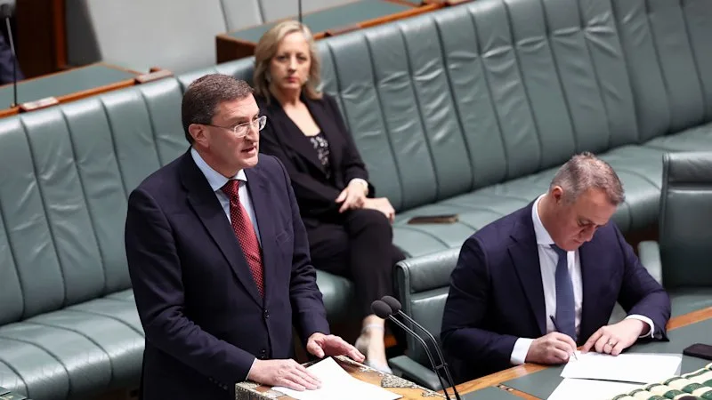 Coalition says antisemitism royal commission should be extended to demand answers from PM, Wong, others