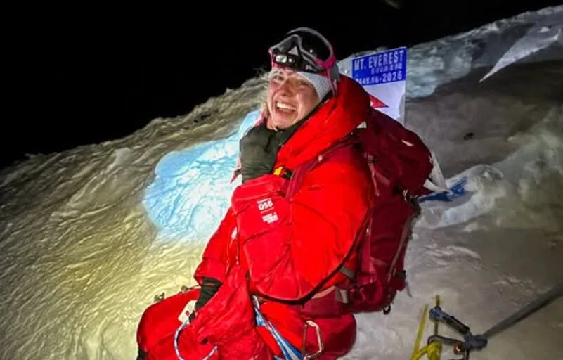 Una mujer se queda a 400 metros de la cima del Everest y un año después regresa para hacer historia