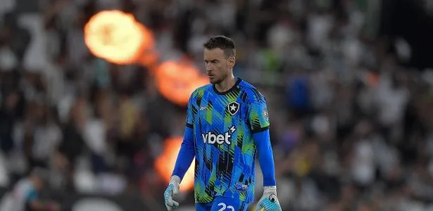 Juventus negocia volta do brasileiro Neto, goleiro ex-Botafogo, diz site