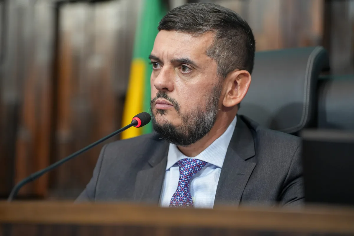 Moraes vota para tornar Bacellar réu por atrapalhar investigação sobre o CV