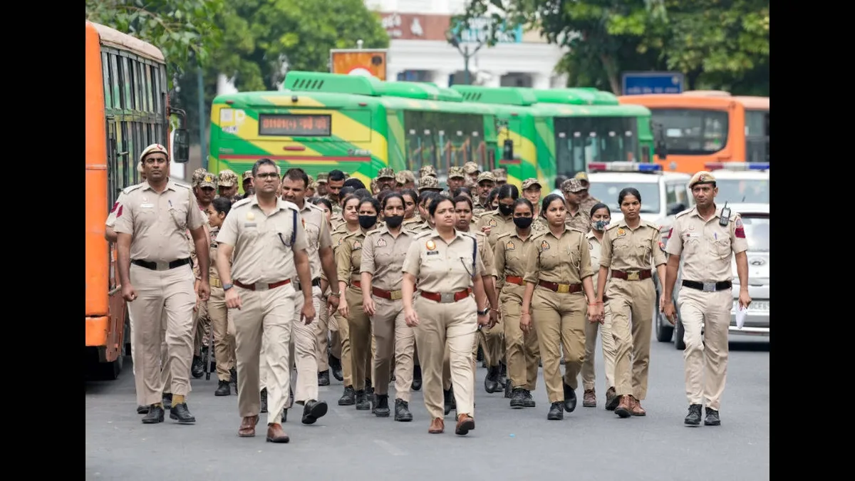 Delhi protest: Journalists slapped with SC/ST Act for casteist slur against ACP