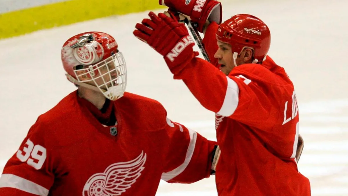 Ranking the best all-time seasons by the NHL’s ageless warriors