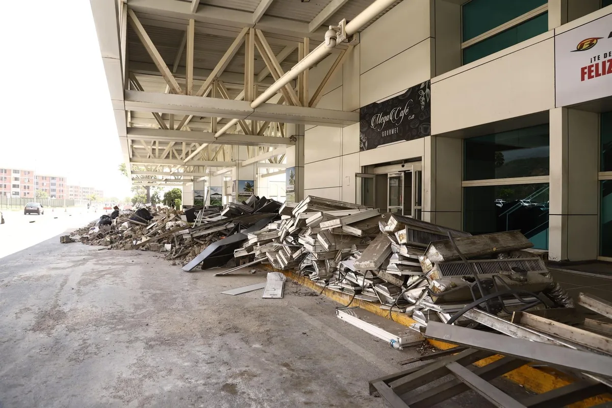 El principal aeropuerto de Venezuela habilita terminales temporales para retomar operaciones desde septiembre