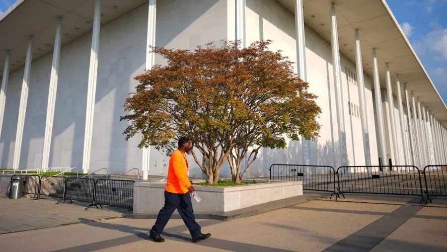 Kennedy Center director says closure will last 1 week 'unless extended'