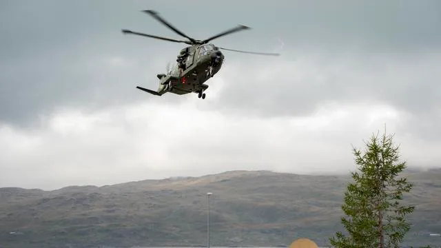 Aggression durch Russland: Russisches Kriegsschiff feuert Leuchtkugeln auf dänischen Hubschrauber
