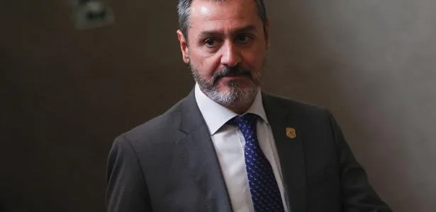 Desgastes e crítica de Lula põem em dúvida futuro de Andrei na chefia da PF