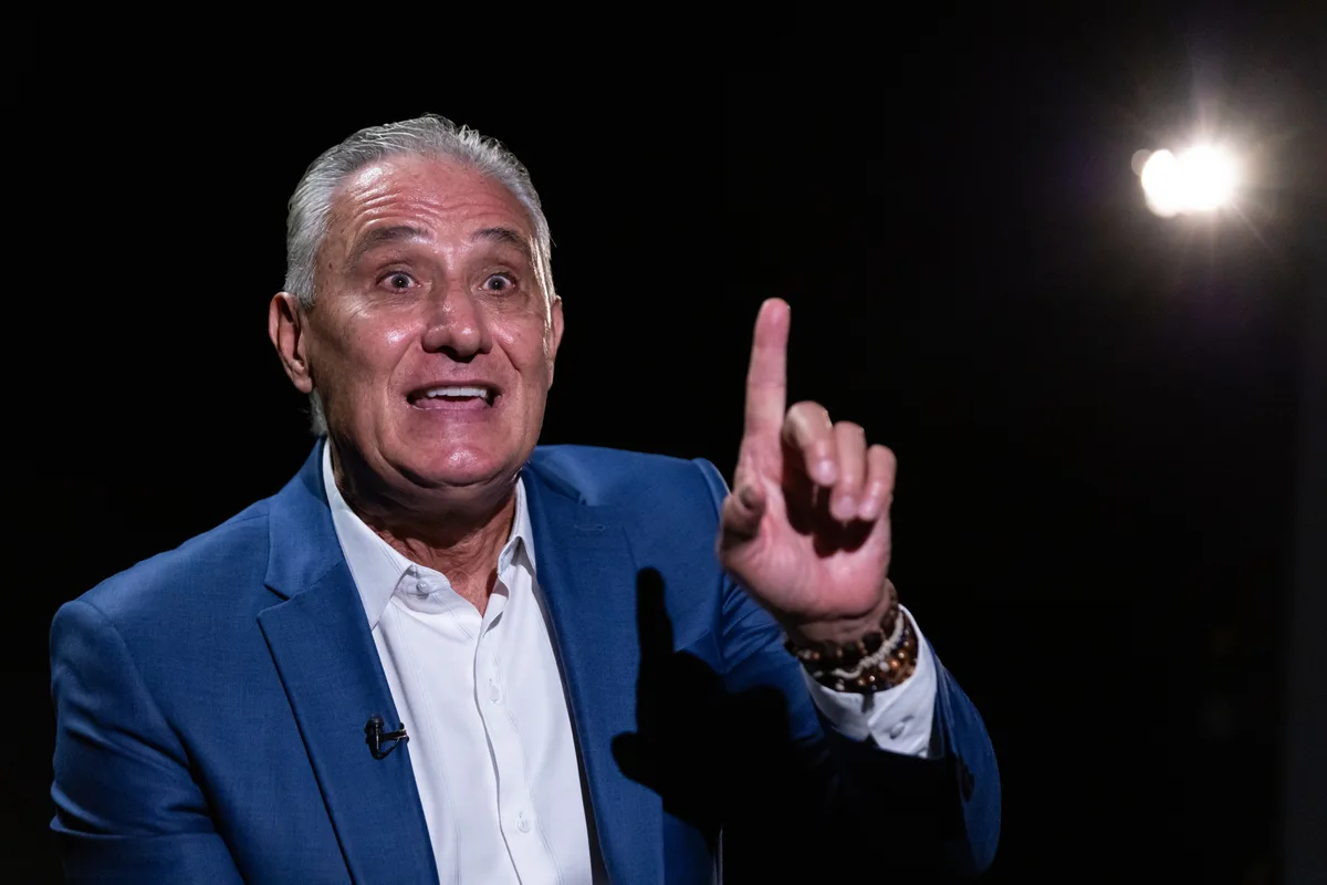 Botafogo anuncia a contratação de Tite