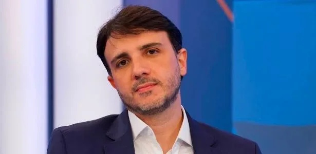 Renan Santos rejeita apoiar Flávio Bolsonaro no 2º turno: 'Não me misturo'
