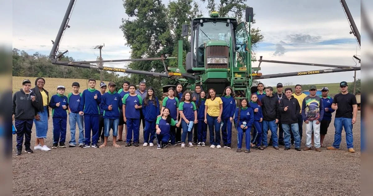 Projeto incentiva estudantes e resgata identidade rural em São Pedro do Ivaí