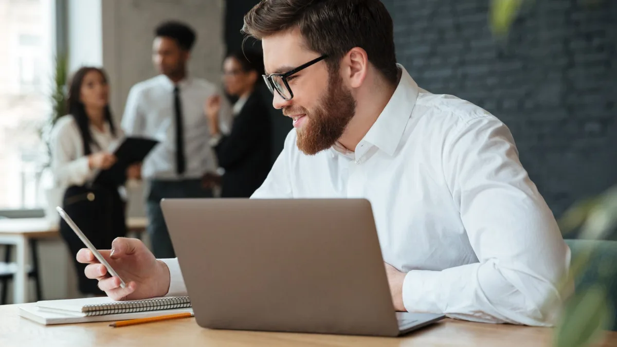 Elle fait gagner trois heures de travail par semaine: l'IA a désormais été adoptée par la moitié des salariés selon la BCE, mais son effet sur la productivité globale reste à démontrer
