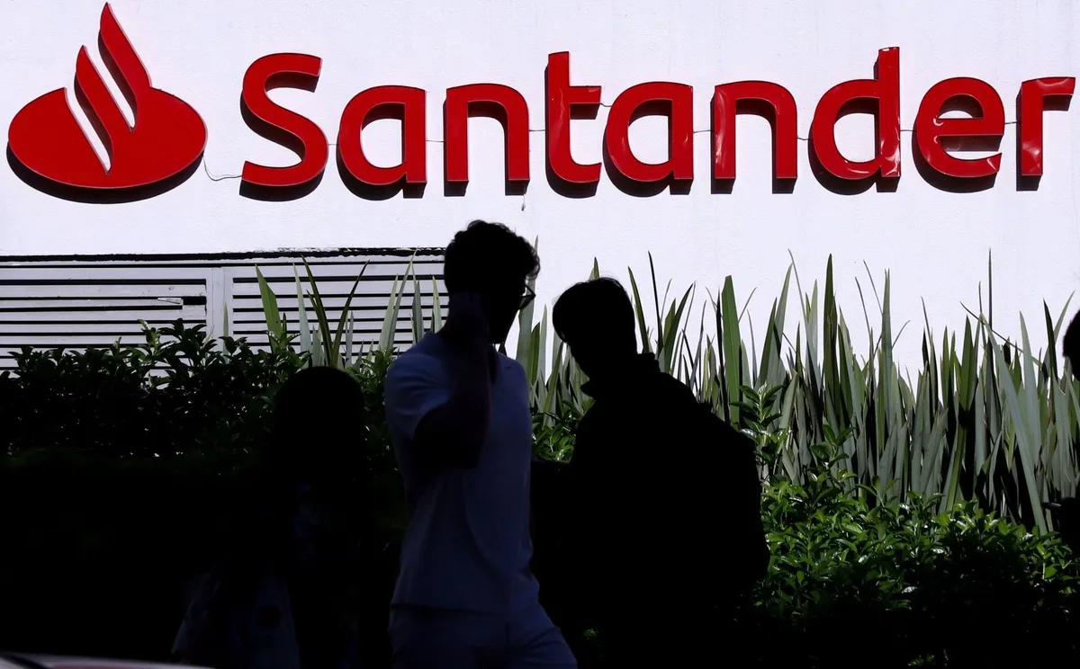 Destacan solidez de grandes bancos en México ante entorno desafiante