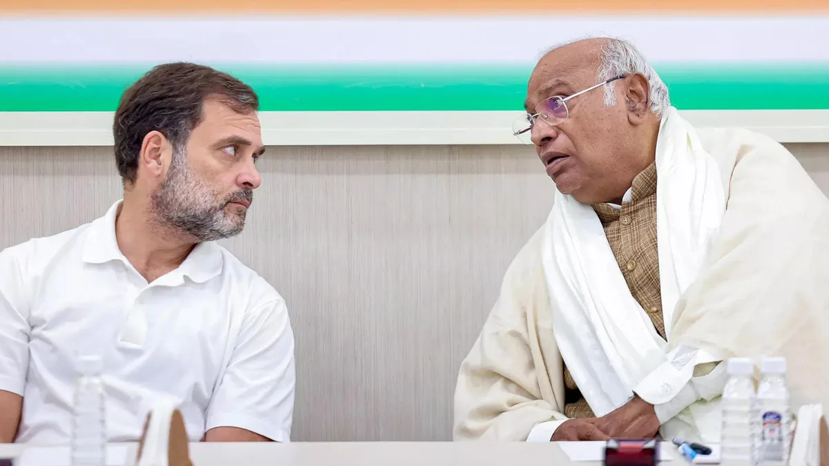 'Withdraw existing questionnaire': Kharge, Rahul Gandhi write to PM Modi over caste census issue
