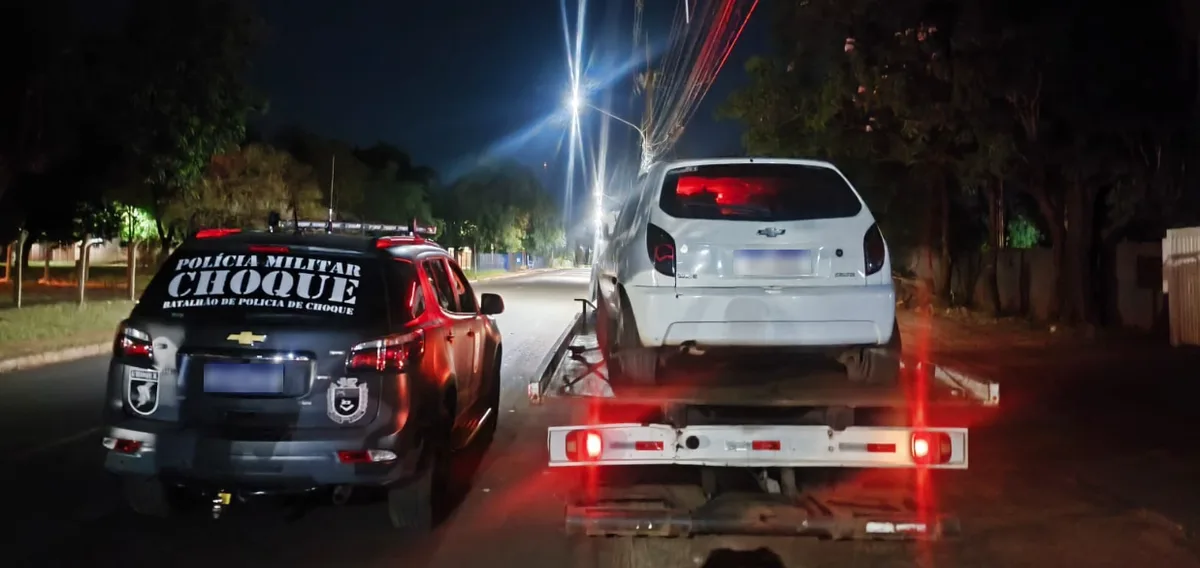 Ladrões invadem casa, levam de geladeira a carro e abandonam veículo