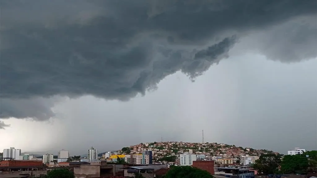 Ciclone extratropical pode trazer chuva forte e frio ao centro-sul