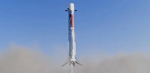 China faz 1º pouso controlado de foguete reutilizável em terra firme